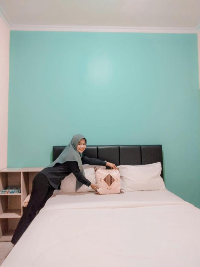 Grand Khalifah Guesthouse Sumbawa Ngoại thất bức ảnh