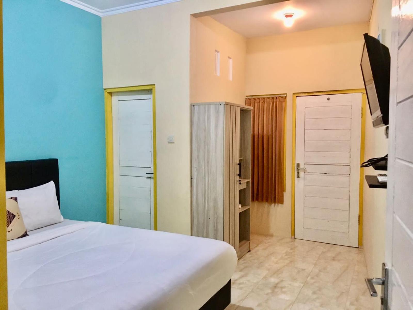Grand Khalifah Guesthouse Sumbawa Ngoại thất bức ảnh